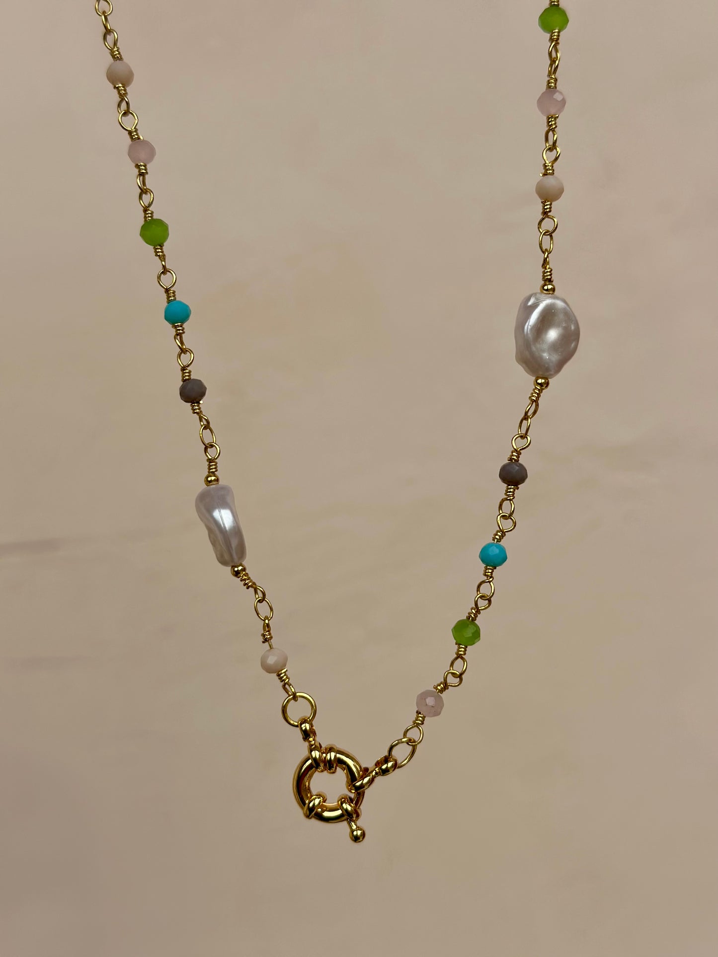 Pearls Mix Crystal Stone